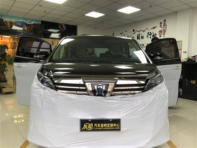 1651047787884275043.jpg 1.隔音车型——丰田威尔法.jpg